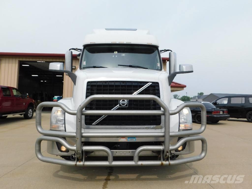 Volvo VNL Nyergesvontatók