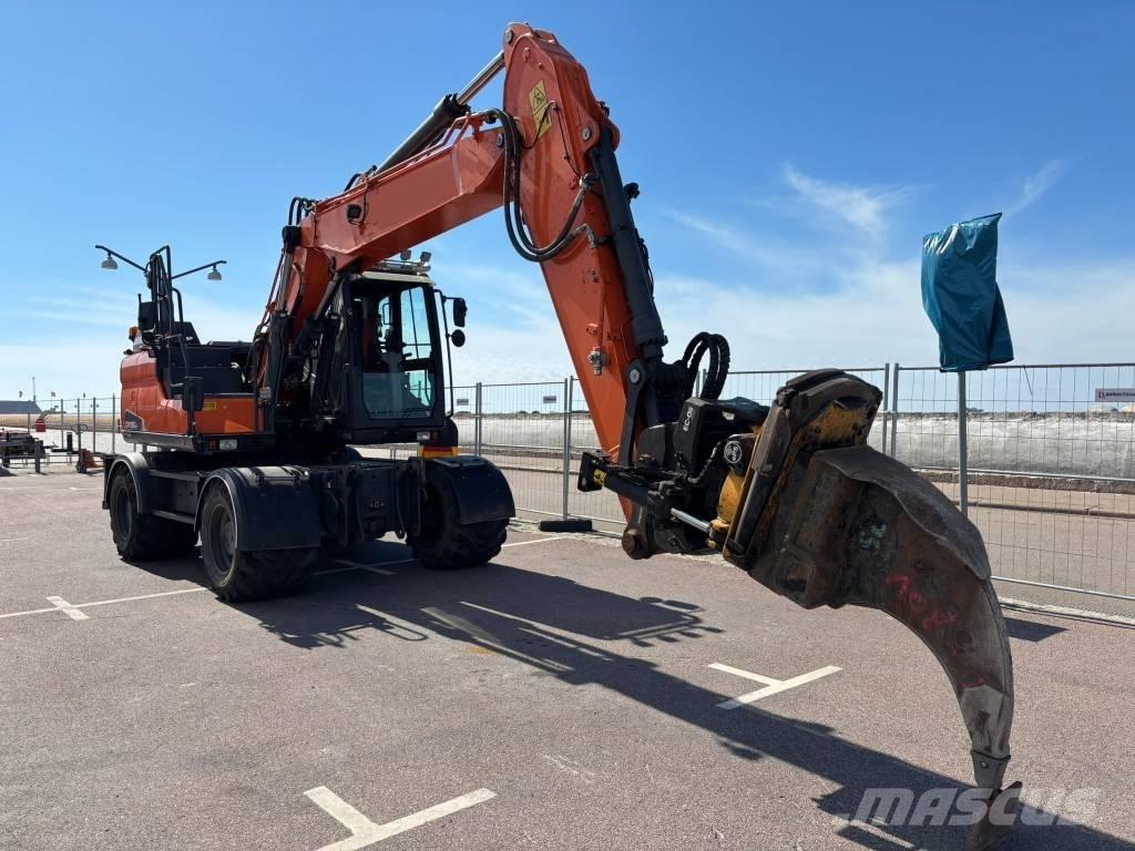 Doosan DX 160 W Gumikerekes kotrók