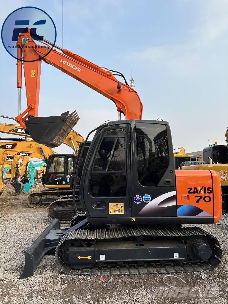 Hitachi ZX 70 Lánctalpas kotrók