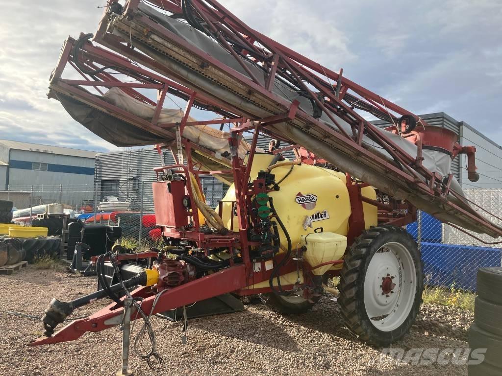 Hardi Commander Twin Vontatott trágyaszórók