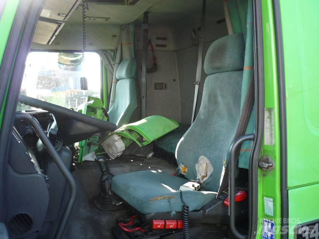 Volvo FM12 Vezetőfülke és belső tartozékok