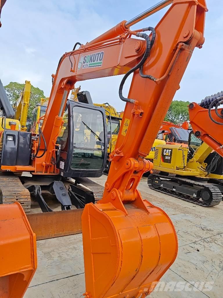 Hitachi ZX 70 Közepes (midi) kotrók 7 t - 12 t