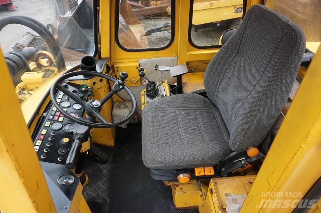 Volvo 4500 Gumikerekes homlokrakodók