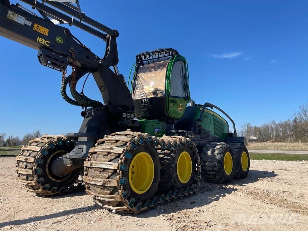 John Deere 1170G Betakarítók