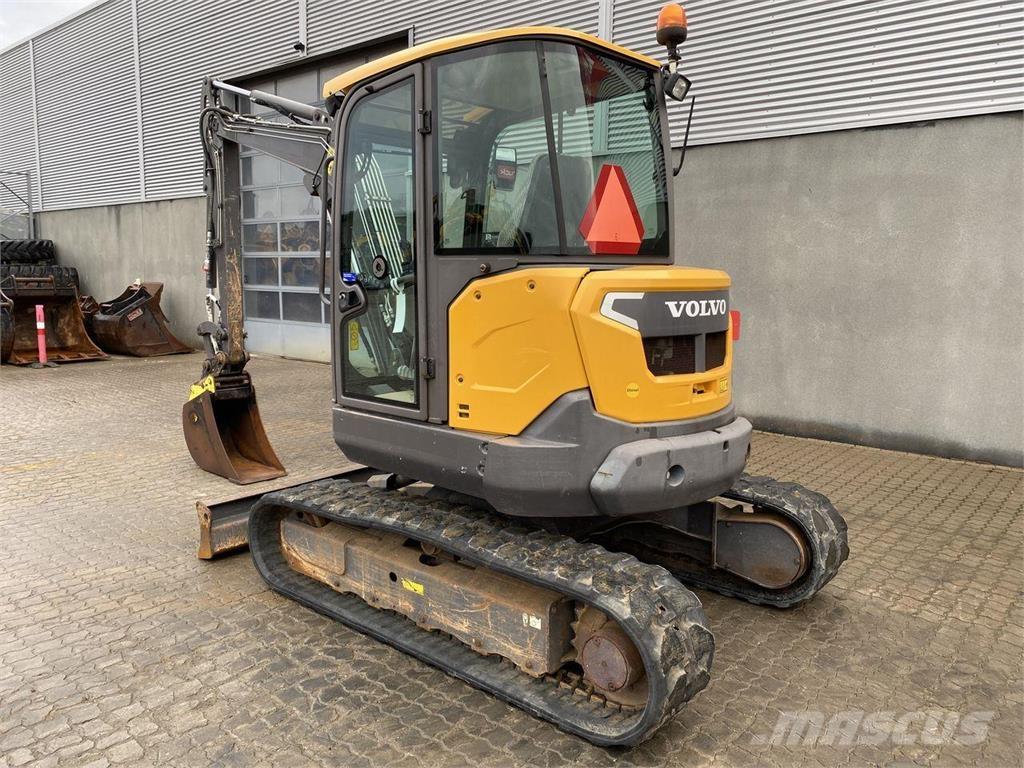 Volvo ECR50 Gumikerekes kotrók