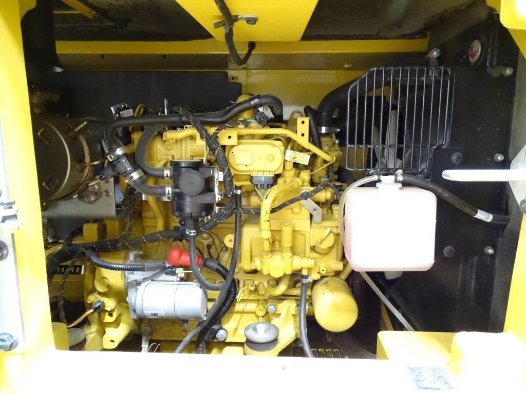 CAT 307.5 Közepes (midi) kotrók 7 t - 12 t