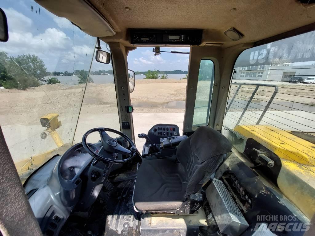 Komatsu WA 430-6E0 Gumikerekes homlokrakodók