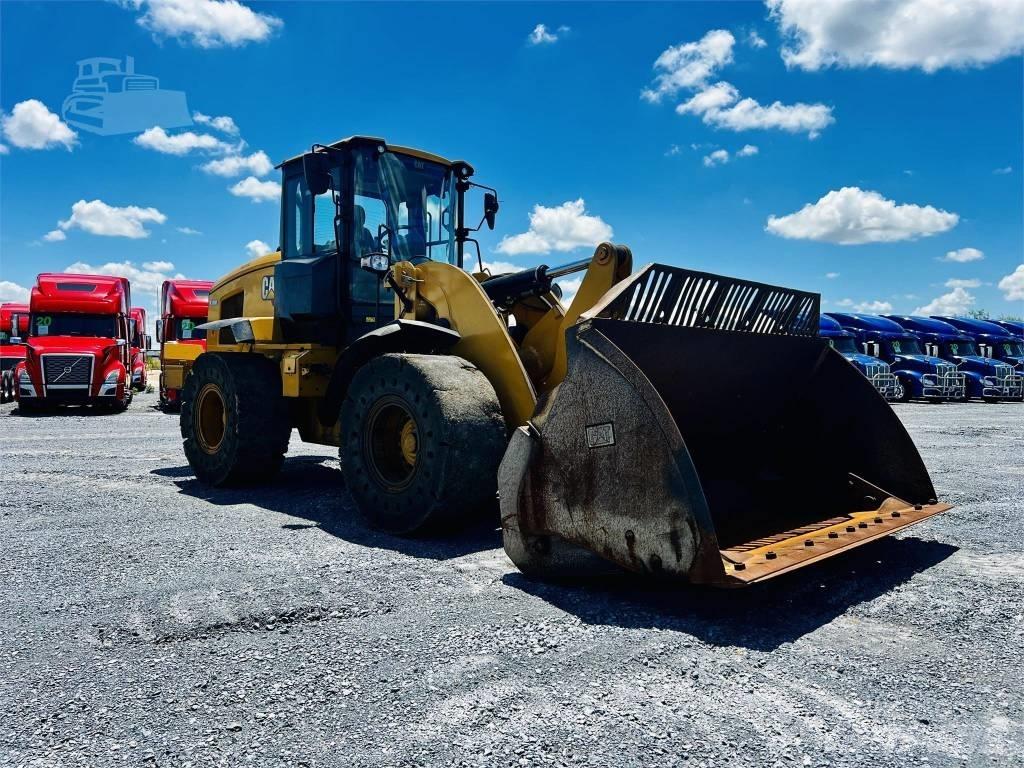 CAT 938 M Gumikerekes homlokrakodók