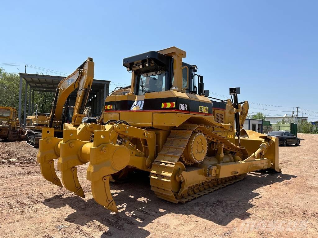 CAT D8R lánctalpas dózerek