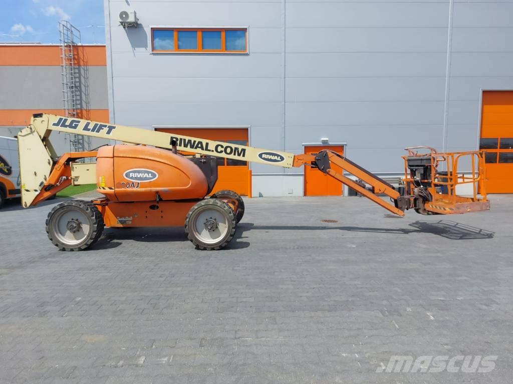 JLG 600AJ Karos emelők