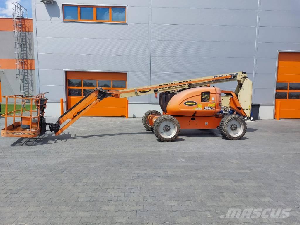 JLG 600AJ Karos emelők
