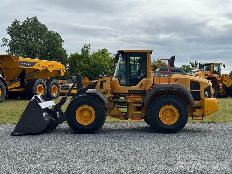 Volvo L 120 H Gumikerekes homlokrakodók