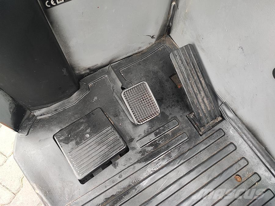 Still FM-X 14 Tolóoszlopos targonca