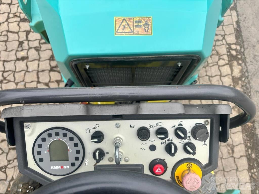 Ammann ARX 26 Ikerdobos hengerek