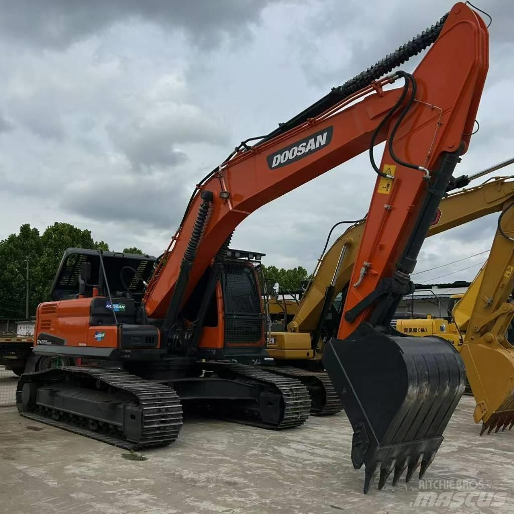 Doosan 225LC-9 Lánctalpas kotrók