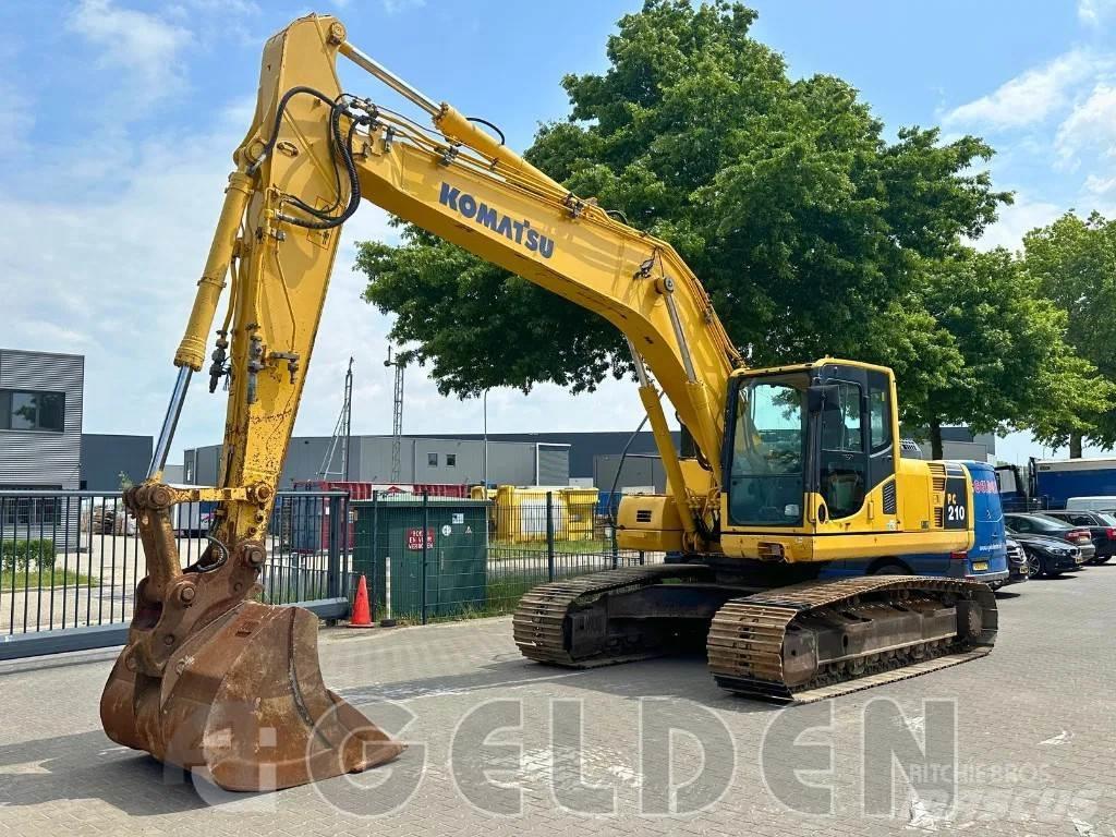 Komatsu PC210 LC-8 Lánctalpas kotrók