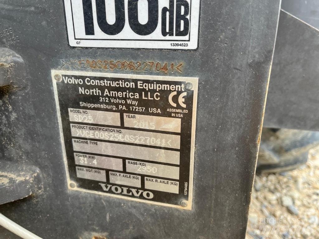 Volvo SD 25 Ikerdobos hengerek