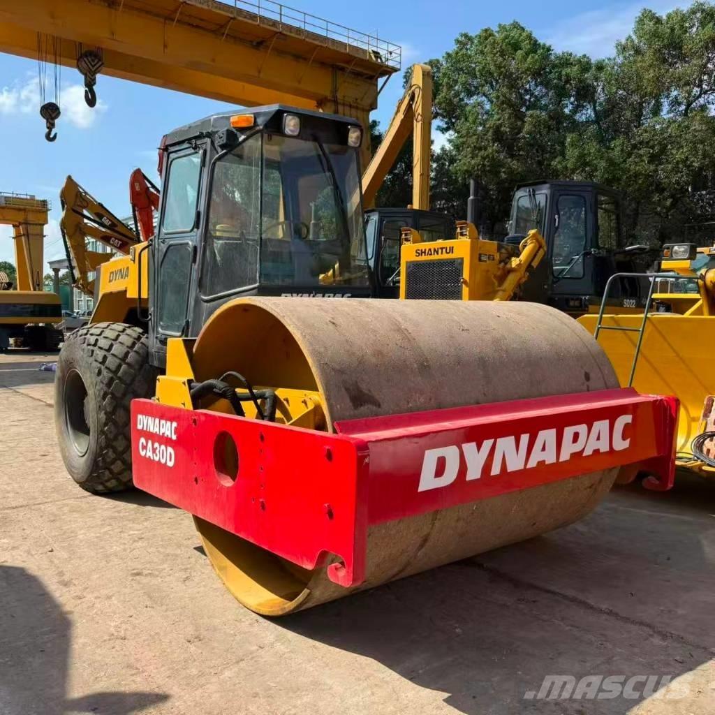 Dynapac CA 30 D Egydobos hengerek
