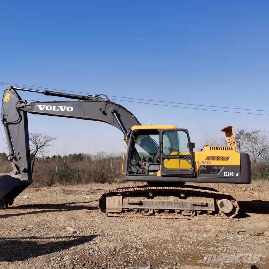 Volvo EC240 Lánctalpas kotrók