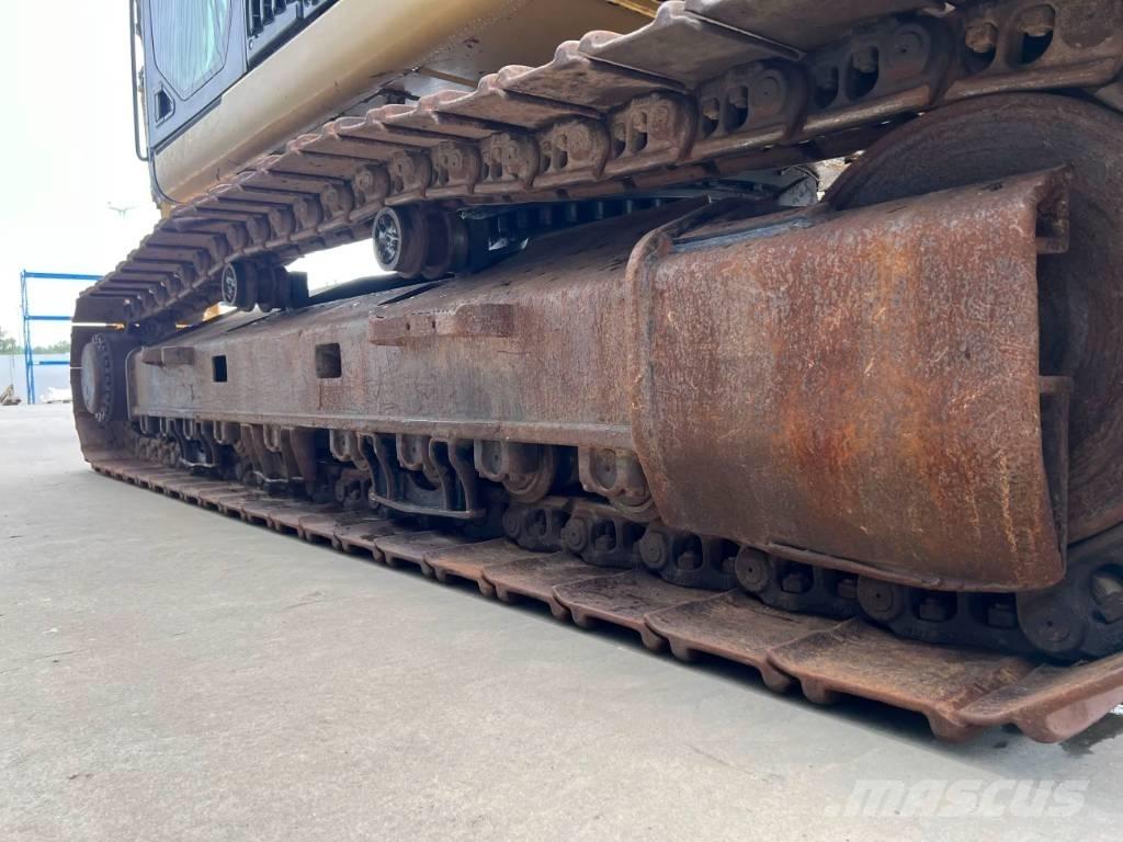 CAT 330F L Lánctalpas kotrók