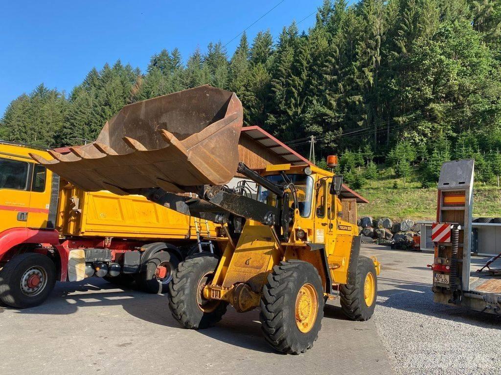 Volvo BM L 70 Gumikerekes homlokrakodók