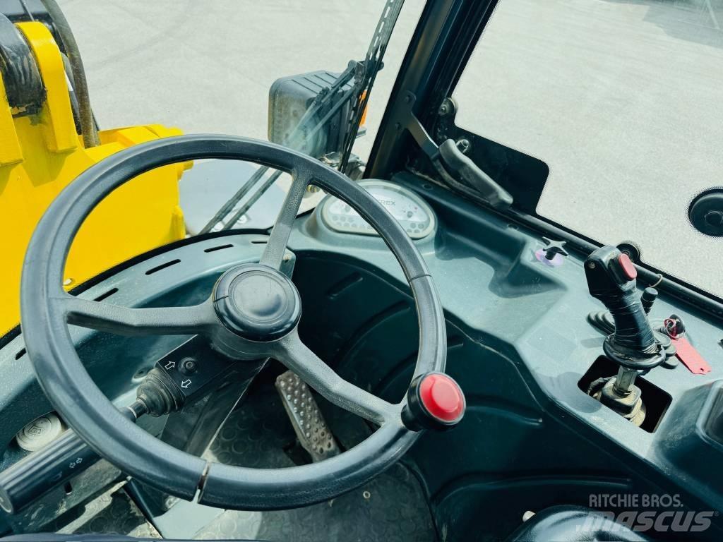Terex 800L Gumikerekes homlokrakodók