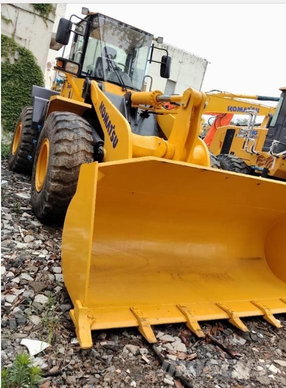 Komatsu WA 320-5 Gumikerekes homlokrakodók