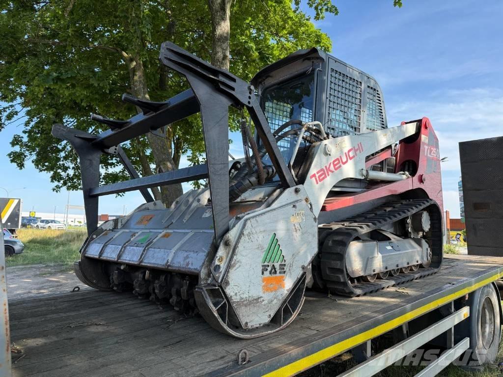 Takeuchi TL 250 Lánctalpas homlokrakodók