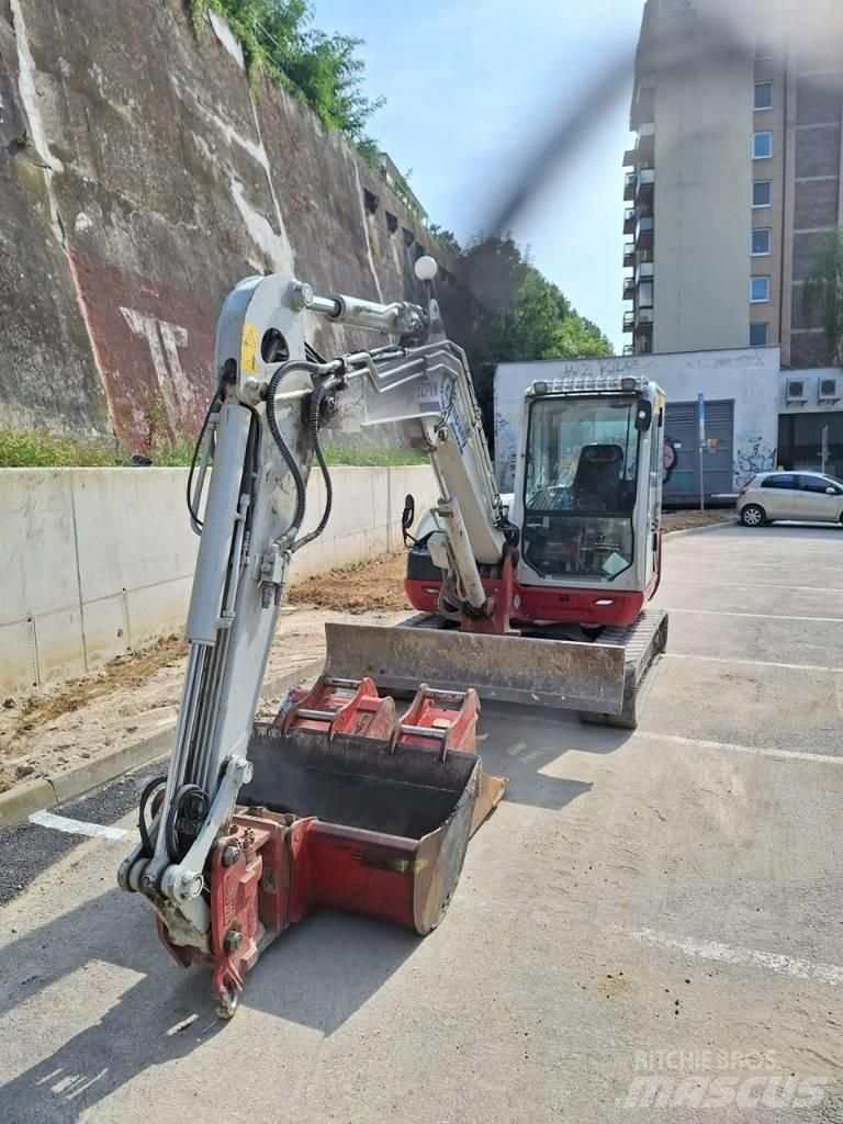 Takeuchi TB 370 Közepes (midi) kotrók 7 t - 12 t