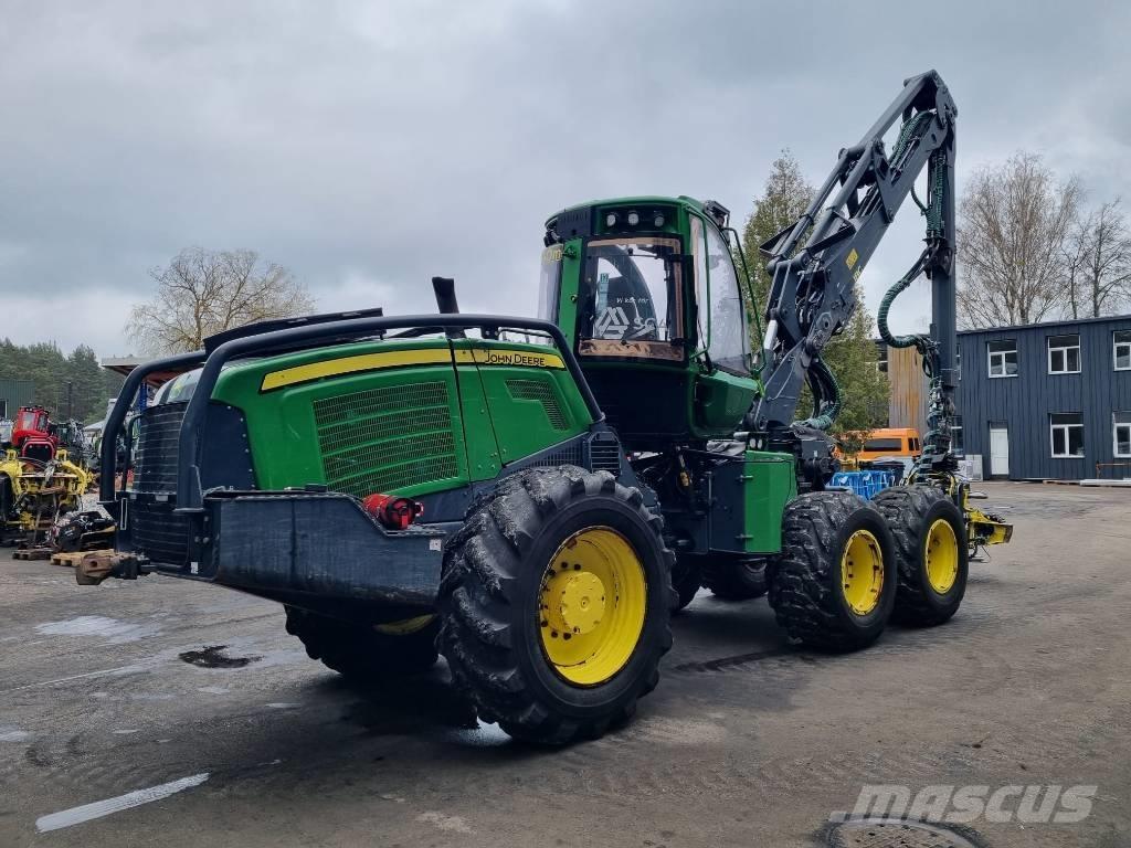 John Deere 1170 G Betakarítók