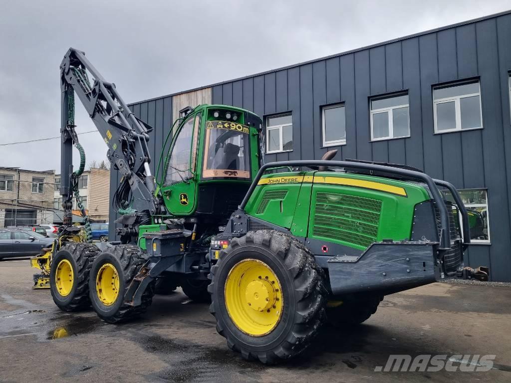 John Deere 1170 G Betakarítók