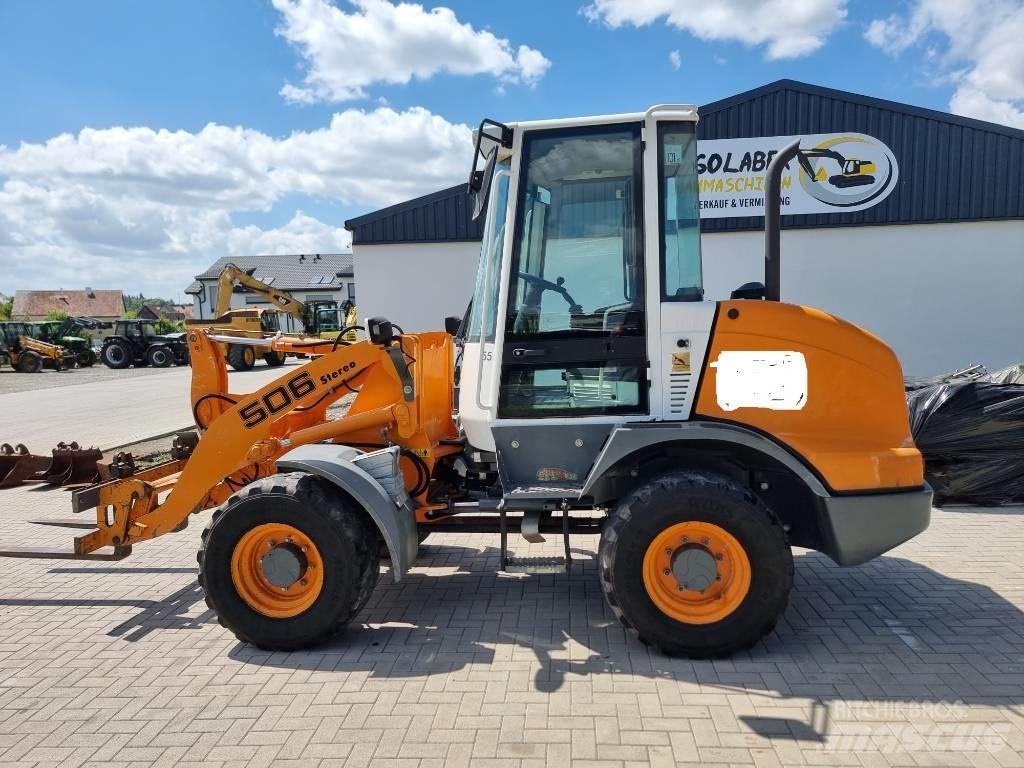 Liebherr L 506 Gumikerekes homlokrakodók