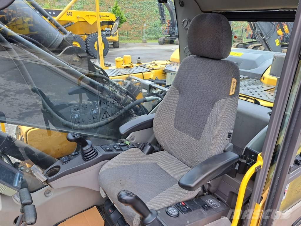 Volvo EC 220 DL Lánctalpas kotrók