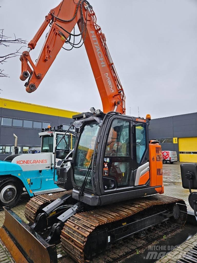Hitachi ZX 135 US-7 Lánctalpas kotrók