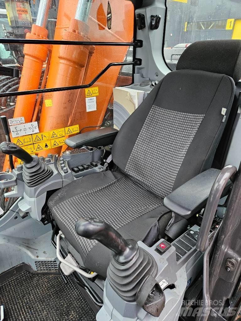 Hitachi ZX 135 US-7 Lánctalpas kotrók