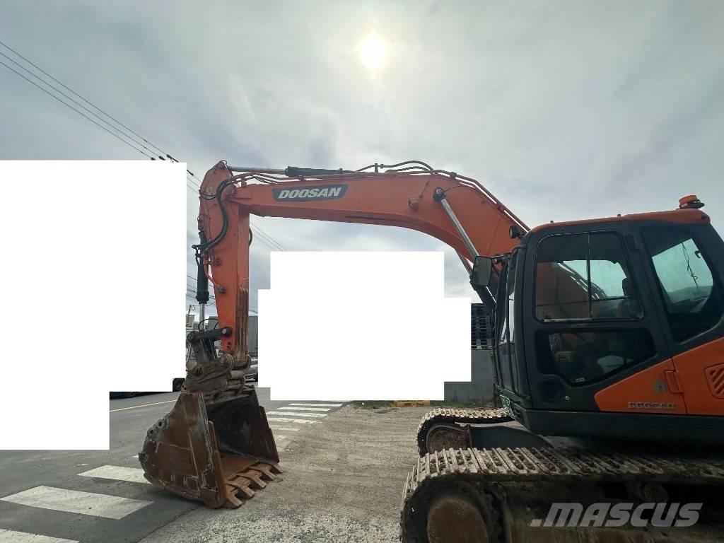 Doosan DX 300 LC-5 Lánctalpas kotrók
