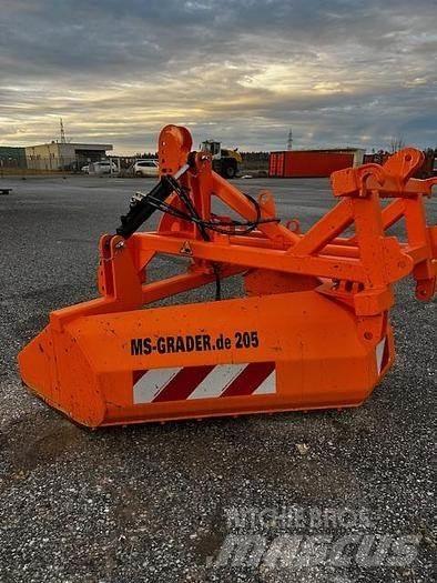 MS Grader 205 K Gréderek