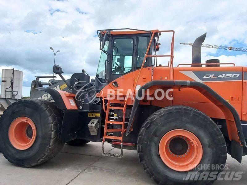 Doosan DL450 Gumikerekes homlokrakodók