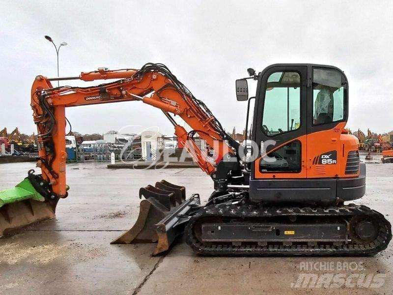 Doosan DX85R Lánctalpas kotrók