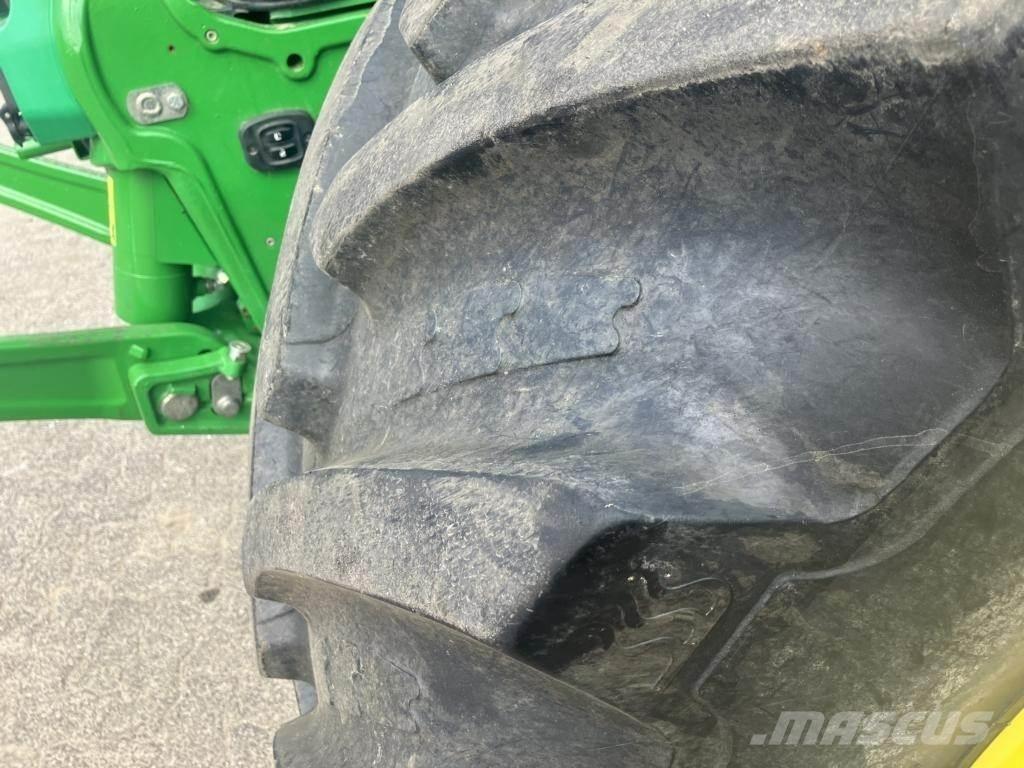 John Deere 6250R Traktorok