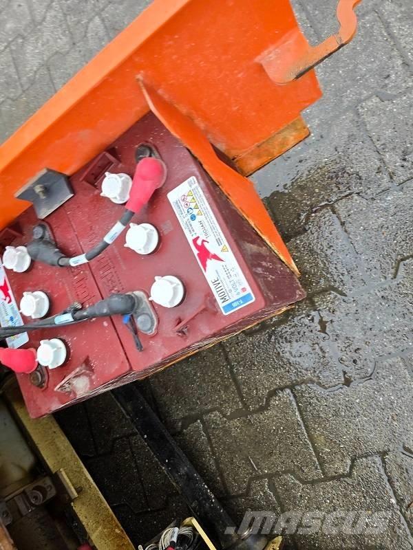 JLG 1230 ES Ollós emelők