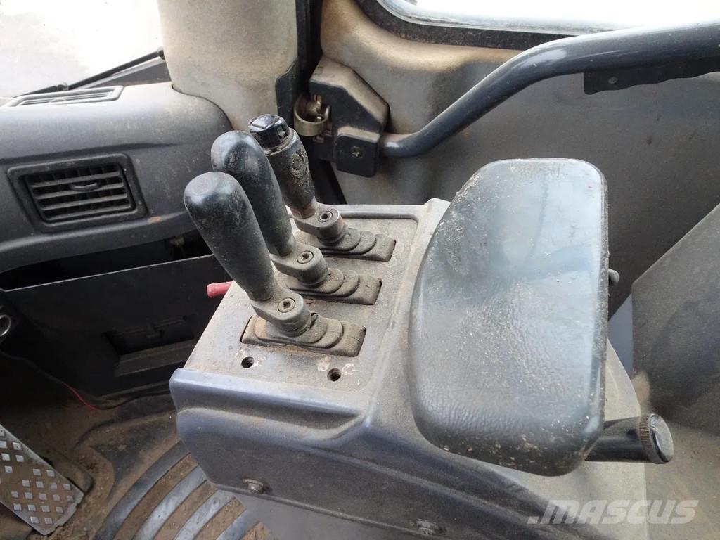 Komatsu WA380-5H Gumikerekes homlokrakodók