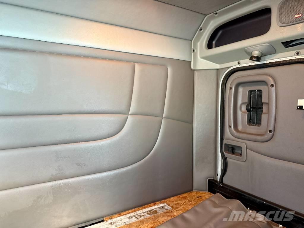 Peterbilt 367 Nyergesvontatók