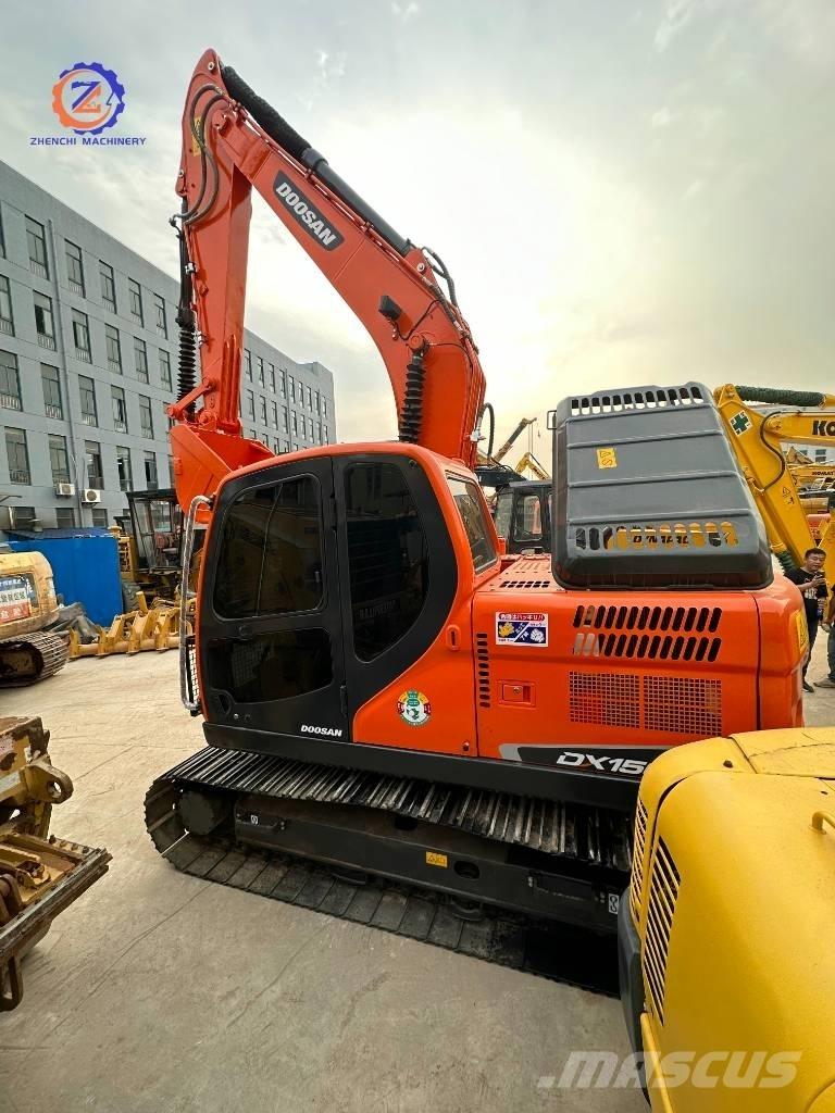 Doosan DX 150 Közepes (midi) kotrók 7 t - 12 t