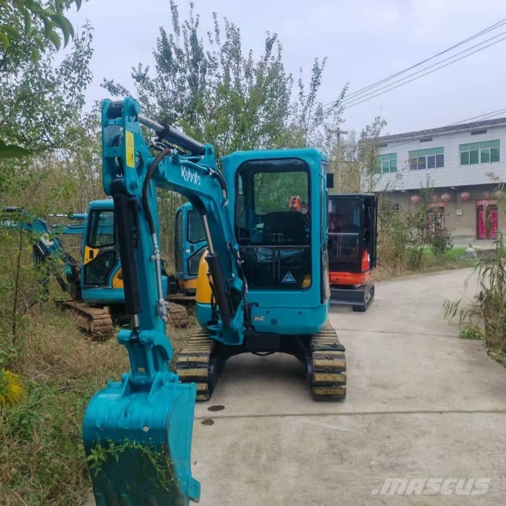 Kubota 30 Mini kotrók < 7t