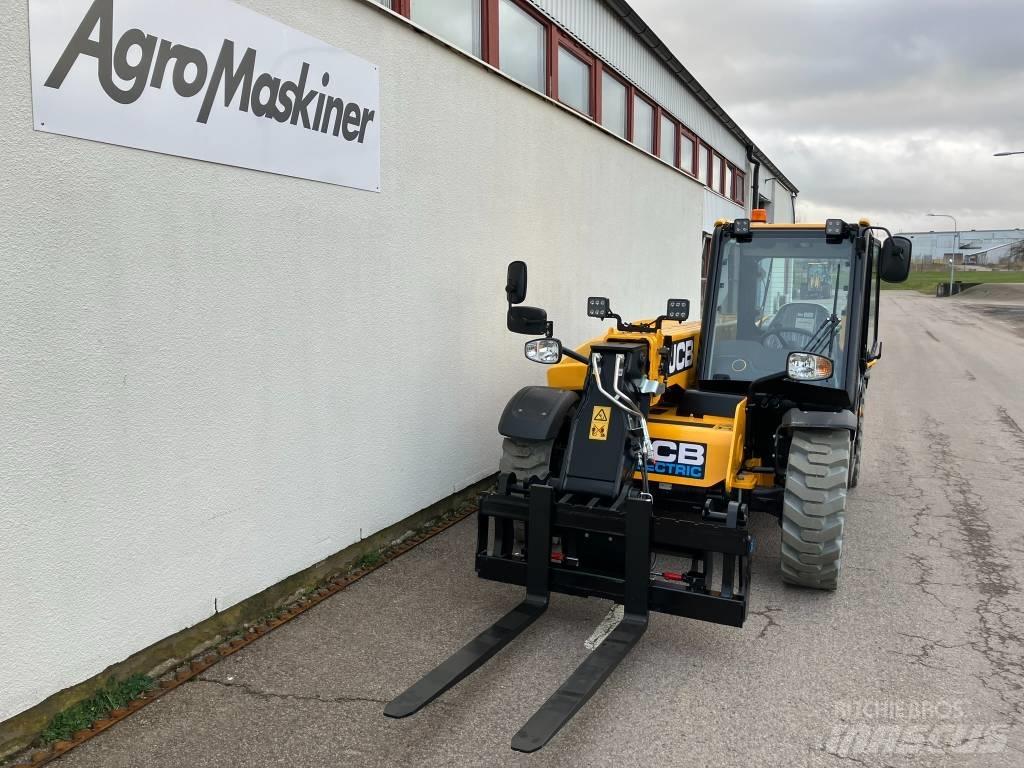 JCB 525-60E Teleszkópos rakodók