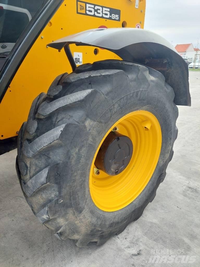 JCB 535-95 Teleszkópos rakodók
