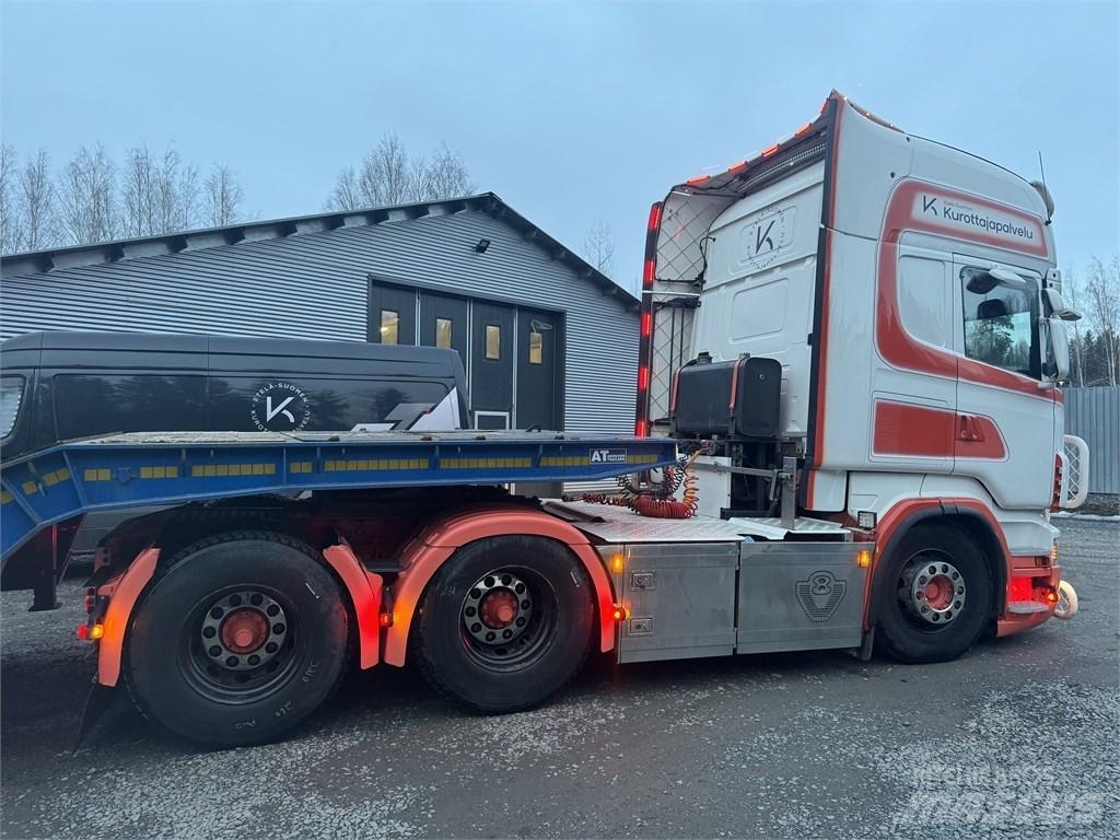 Scania R 730 Nyergesvontatók