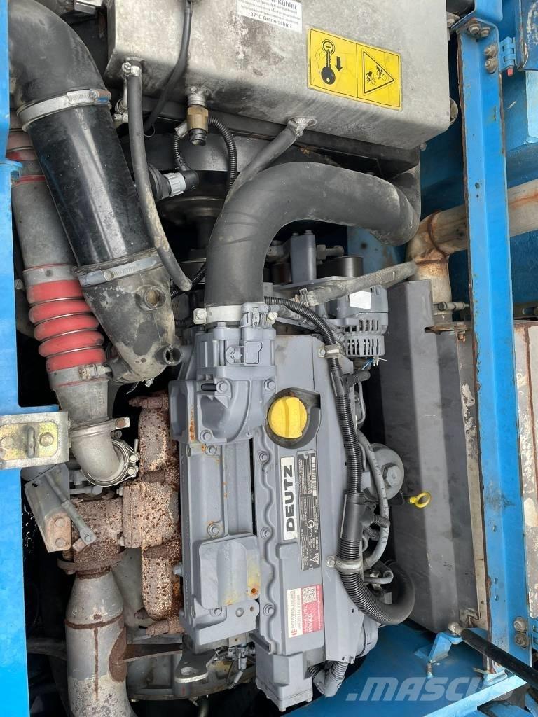 Terex FUCHS 320 Gumikerekes kotrók