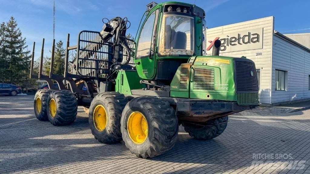 John Deere 1110 E Kihordók
